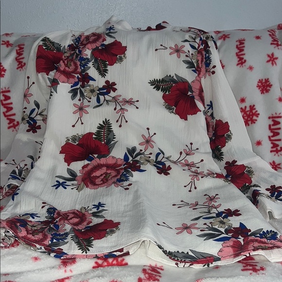 YOINS Red and White Floral Ruffled 3/4 Sleeve Maxi Dress - Picture 6 of 6